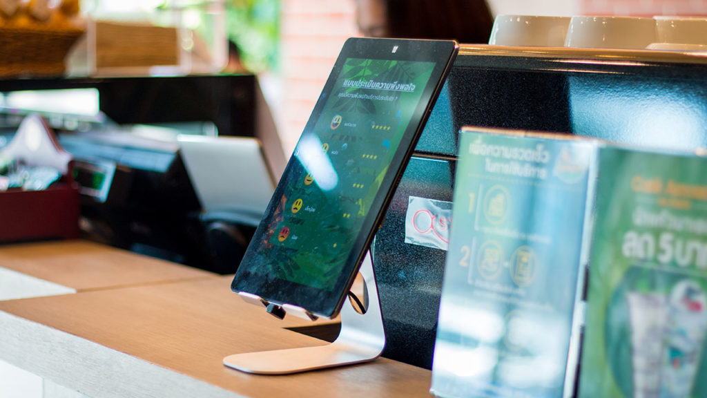 Café Amazon Digital Menu Board and Queue System Lead Innovation